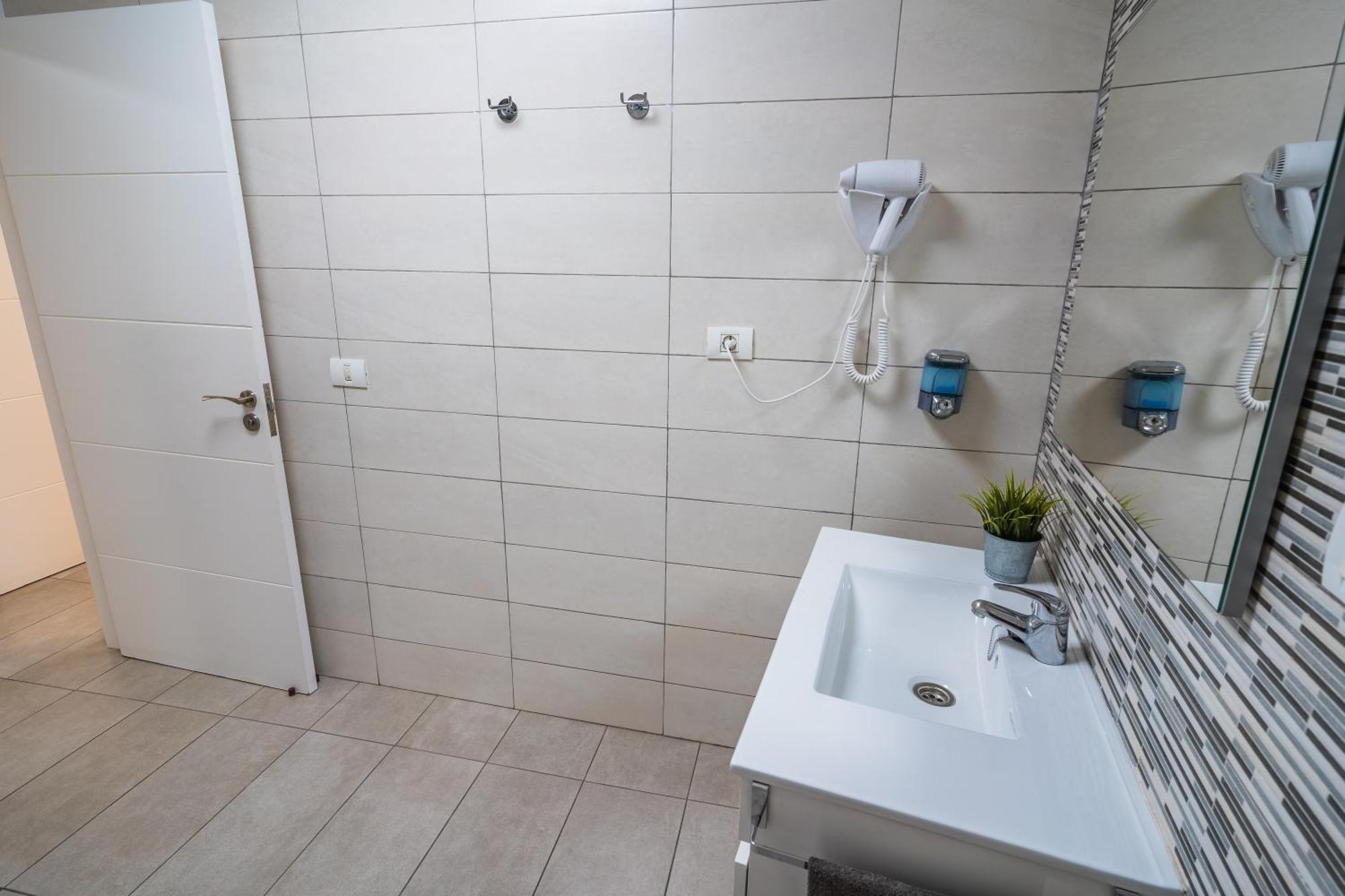 El Puente Holiday Home I- Airport 8,1K Ingenio Bagian luar foto