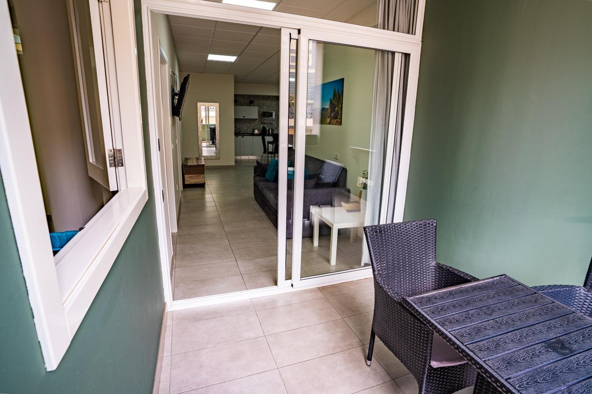 El Puente Holiday Home I- Airport 8,1K Ingenio Bagian luar foto